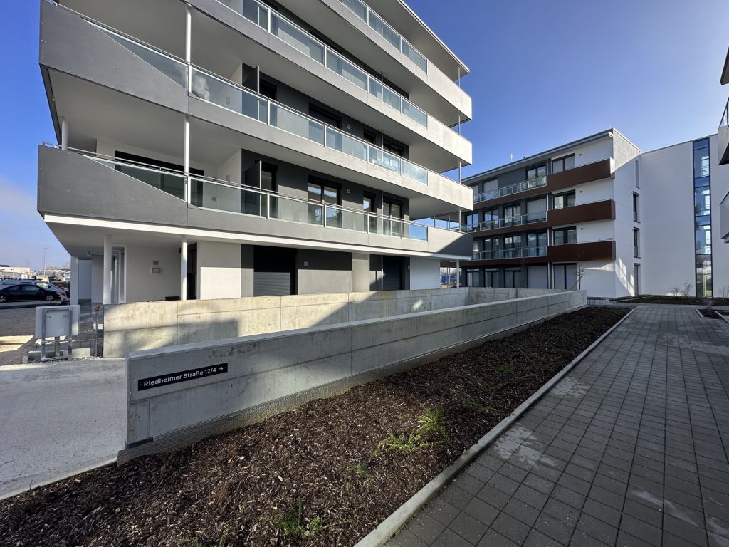 Hirn Immobilien GmbH - Immobilienangebot - Langenau - Wohnungen - SOFORT BEZUGSFERTIG - ATTRAKTIVE 3-ZIMMER WOHNUNG IM 1. OG – URBANES LEBEN LANGENAU - D11
