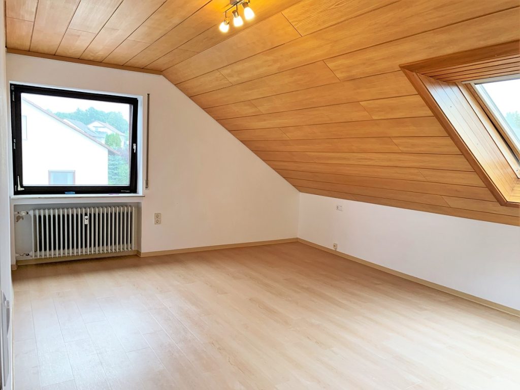 Hirn Immobilien GmbH - Immobilienangebot - Senden - Wohnungen - "GROßE DACHGESCHOSS-WOHNUNG MIT WESTBALKON UND EINZELGARAGE IN SENDEN"