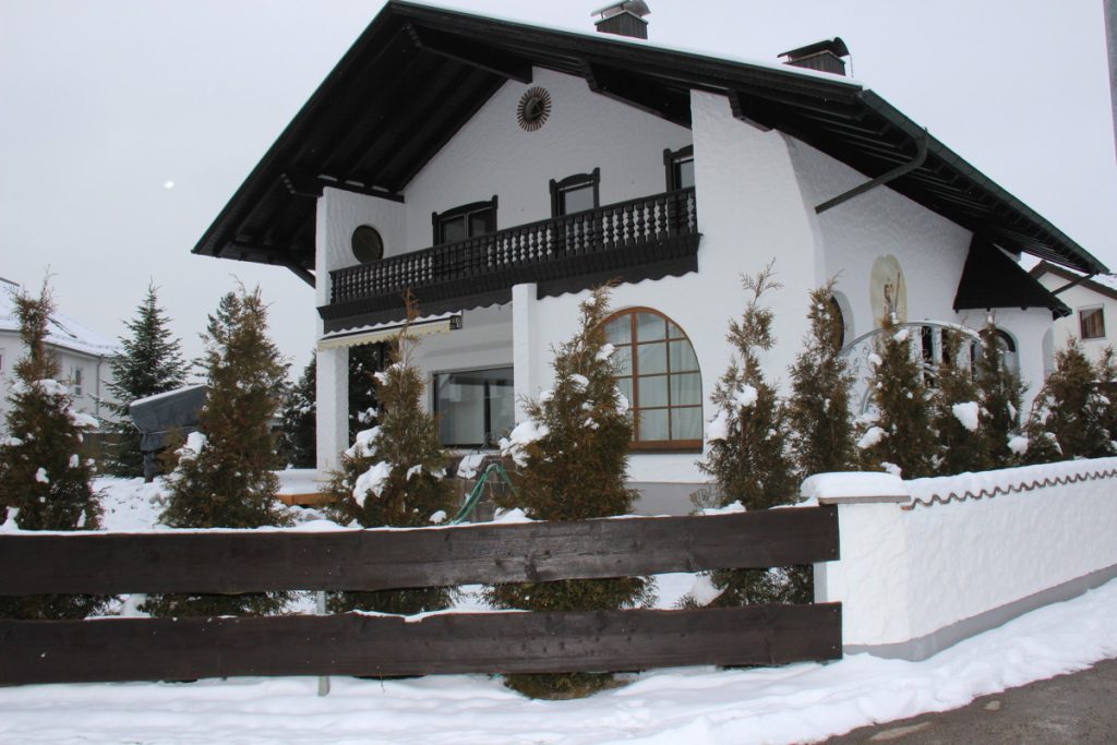 Hirn Immobilien GmbH - Immobilienangebot - Neu-Ulm - Alle - EINFAMILIENHAUS | GERLENHOFEN