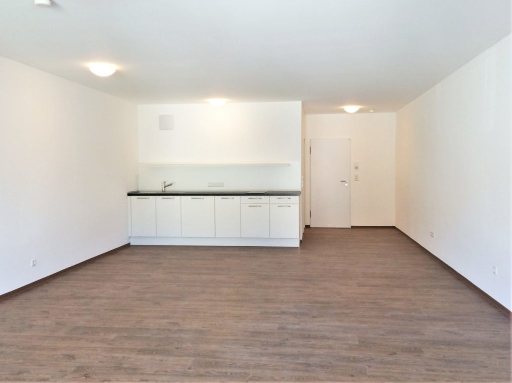 Hirn Immobilien GmbH - Immobilienangebot - Ulm - Wohnungen - "GEMÜTLICHES 1 ZIMMER-APARTMENT MIT KÜCHENZEILE UND GROSSZÜGIGEM BALKON"