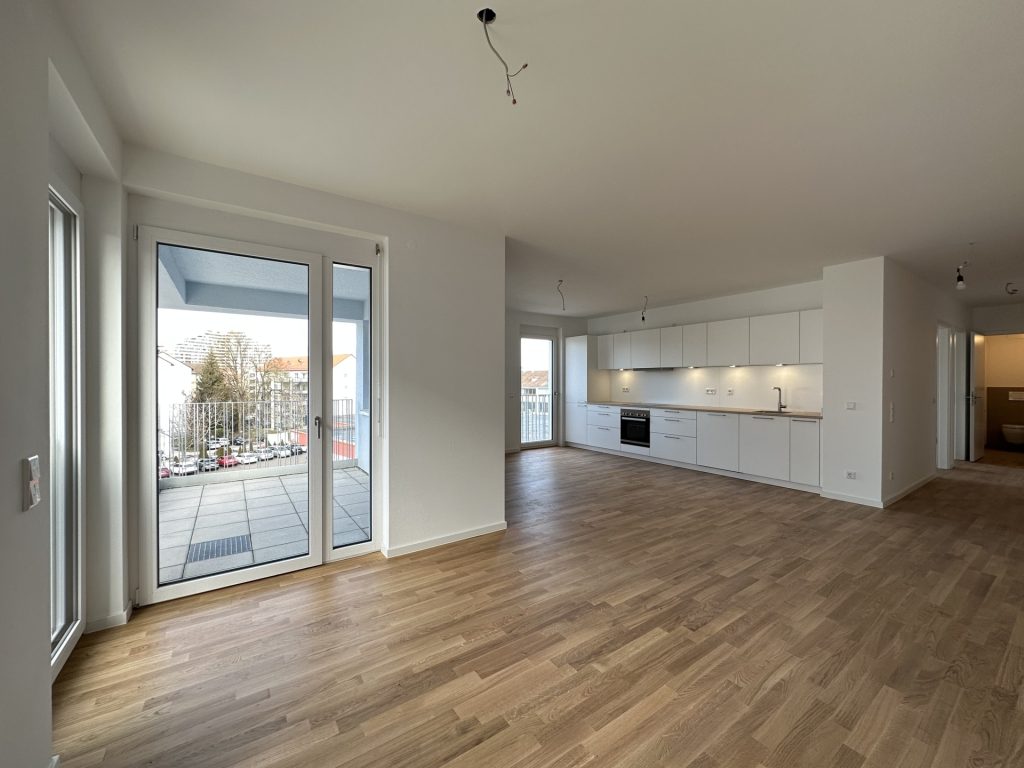 Hirn Immobilien GmbH - Immobilienangebot - Neu-Ulm - Wohnungen - 3-Zi.-Whg., 97,37 qm im 5. OG - SÜD STADT MITTE - ZUHAUSE MITTEN IN NEU-ULM