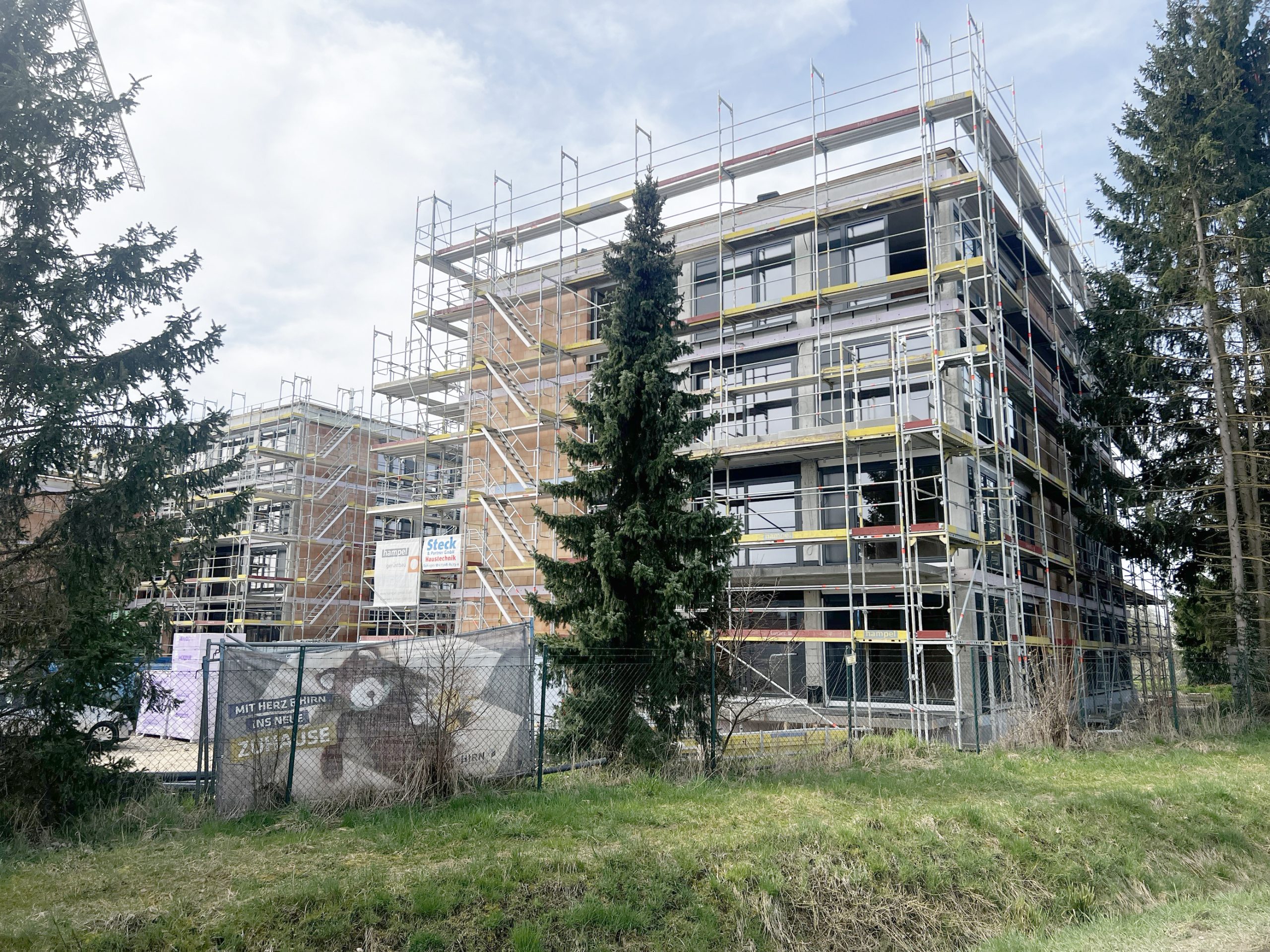 Wohnen im Park - April 2024 - Hirn Immobilien