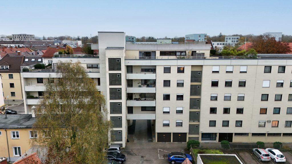 Hirn Immobilien GmbH - Immobilienangebot - Neu-Ulm - Wohnungen - MITTEN IN NEU-ULM – 4-ZIMMER-WOHNUNG MIT VIEL RAUM FÜR IHRE IDEEN