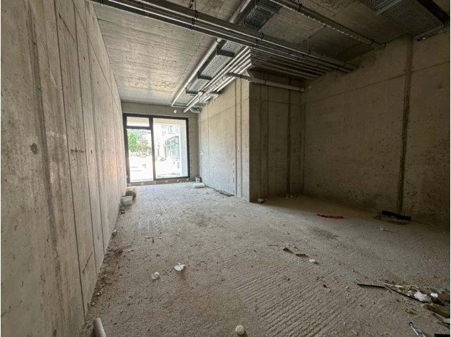 Hirn Immobilien GmbH - Immobilienangebot - Blaustein - Alle - Attraktive Gewerbeeinheit in den Blauhöfen Blaustein – Perfekte Sichtbarkeit und Lage