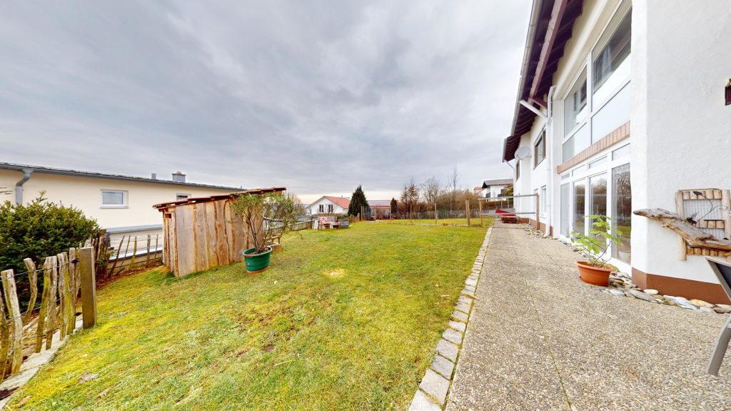 Hirn Immobilien GmbH - Immobilienangebot - Ochsenhausen - Wohnungen - 5 ZIMMER EIGENTUMSWOHNUNG IM GARTENGESCHOSS - OCHSENHAUSEN!
