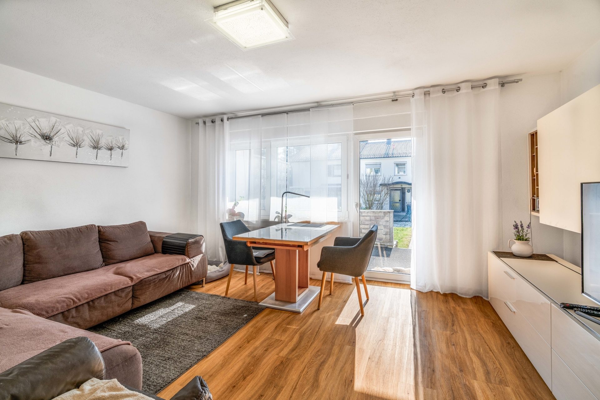 Hirn Immobilien GmbH - Immobilienangebot - Ulm / Böfingen - Häuser - GEMÜTLICHES REIHENHAUS IN ULM-BÖFINGEN – GEPFLEGT & EINZUGSBEREIT!