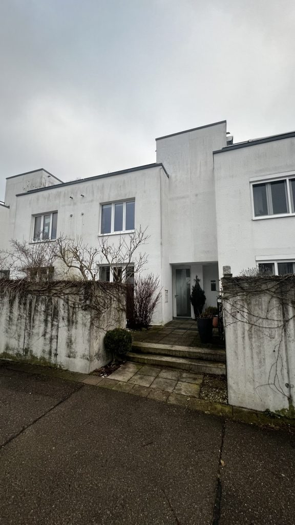 Hirn Immobilien GmbH - Immobilienangebot - Ulm / Eselsberg - Häuser - Gepflegtes Reihenmittelhaus mit Weitsicht bis hin zu den Alpen!