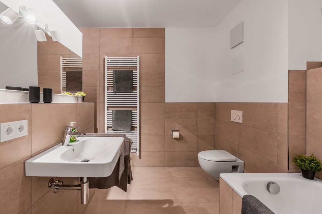 Hirn Immobilien GmbH - Immobilienangebot - Langenau - Alle - IMMOBILIEN-PAKET DER SPITZENKLASSE – 17 WOHNUNGEN & 18 TG-STELLPLÄTZE! PROVISIONSFREI!