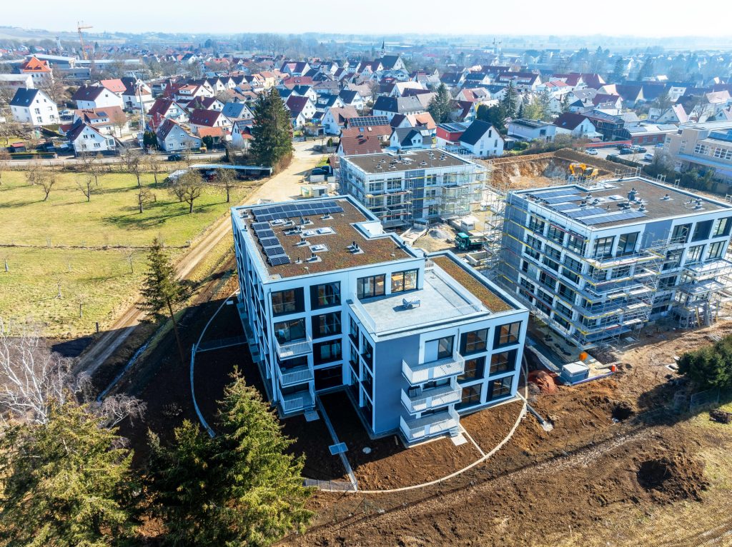 Hirn Immobilien GmbH - Immobilienangebot - Langenau - Alle - IMMOBILIEN-PAKET DER SPITZENKLASSE – 17 WOHNUNGEN & 18 TG-STELLPLÄTZE! PROVISIONSFREI!