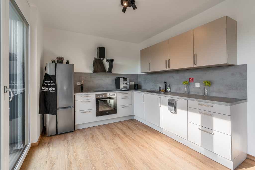 Hirn Immobilien GmbH - Immobilienangebot - Langenau - Alle - IMMOBILIEN-PAKET DER SPITZENKLASSE – 17 WOHNUNGEN & 18 TG-STELLPLÄTZE! PROVISIONSFREI!