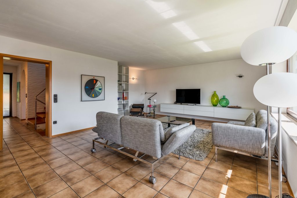Hirn Immobilien GmbH - Immobilienangebot - Nersingen - Häuser - NERSINGEN RUFT! EINFAMILIENHAUS MIT HERZ UND CHARAKTER!