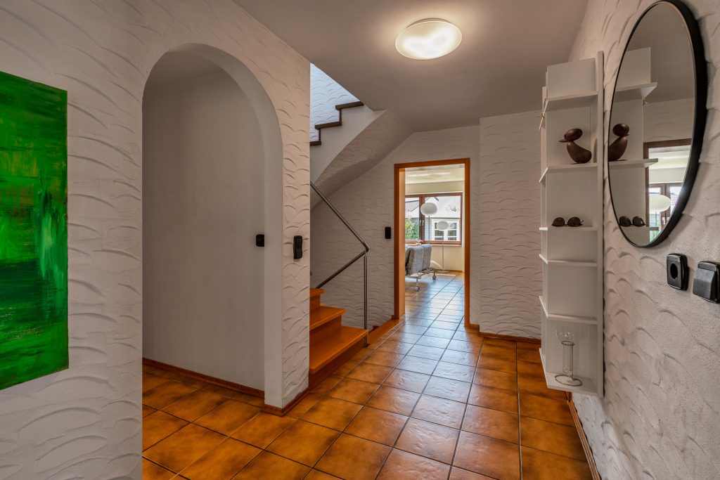 Hirn Immobilien GmbH - Immobilienangebot - Nersingen - Häuser - NERSINGEN RUFT! EINFAMILIENHAUS MIT HERZ UND CHARAKTER!