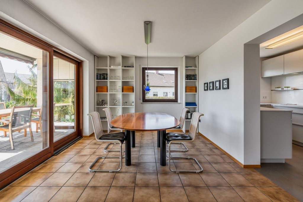 Hirn Immobilien GmbH - Immobilienangebot - Nersingen - Häuser - NERSINGEN RUFT! EINFAMILIENHAUS MIT HERZ UND CHARAKTER!