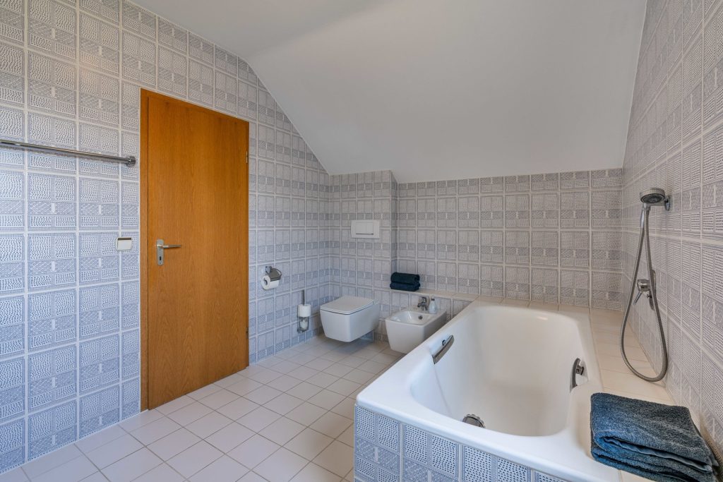 Hirn Immobilien GmbH - Immobilienangebot - Nersingen - Häuser - NERSINGEN RUFT! EINFAMILIENHAUS MIT HERZ UND CHARAKTER!