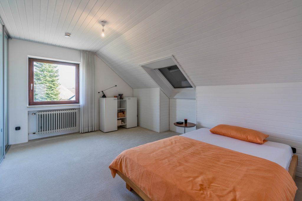 Hirn Immobilien GmbH - Immobilienangebot - Nersingen - Häuser - NERSINGEN RUFT! EINFAMILIENHAUS MIT HERZ UND CHARAKTER!