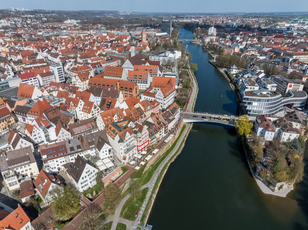 Hirn Immobilien GmbH - Immobilienangebot - Ulm - Wohnungen - EINMALIGE GELEGENHEIT - TRAUMHAFTE 5-ZIMMER WOHNUNG DIREKT AM ULMER DONAUUFER