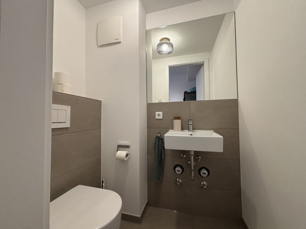 Hirn Immobilien GmbH - Immobilienangebot - Neu-Ulm - Wohnungen - 3-Zi.-Whg., 79,79 qm im 6. OG - SÜD STADT MITTE - ZUHAUSE MITTEN IN NEU-ULM
