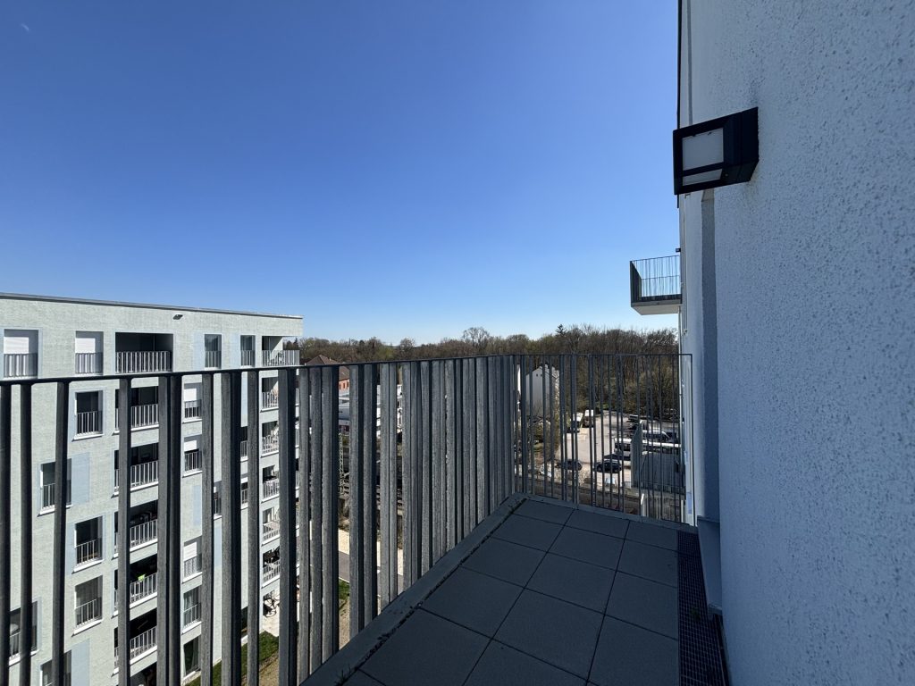 Hirn Immobilien GmbH - Immobilienangebot - Neu-Ulm - Wohnungen - 3-Zi.-Whg., 79,79 qm im 6. OG - SÜD STADT MITTE - ZUHAUSE MITTEN IN NEU-ULM
