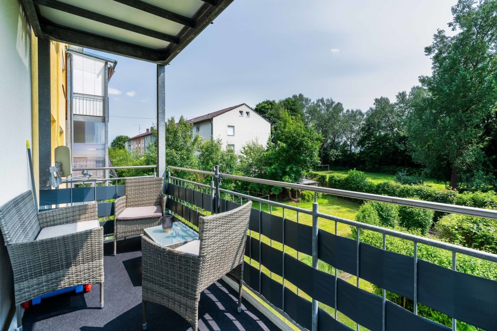 Hirn Immobilien GmbH - Immobilienangebot - Ulm / Wiblingen - Wohnungen - MODERNE UND HELLE 3-ZIMMER-WOHNUNG MIT BALKON IN ULM-WIBLINGEN