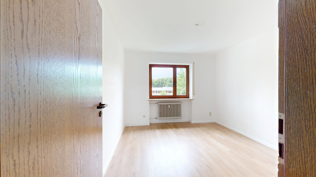 Hirn Immobilien GmbH - Immobilienangebot - Ulm / Wiblingen - Wohnungen - SOFORT EINZUGSBEREIT ! 3-ZIMMER-WOHUNUNG IN ULM / WIBLINGEN