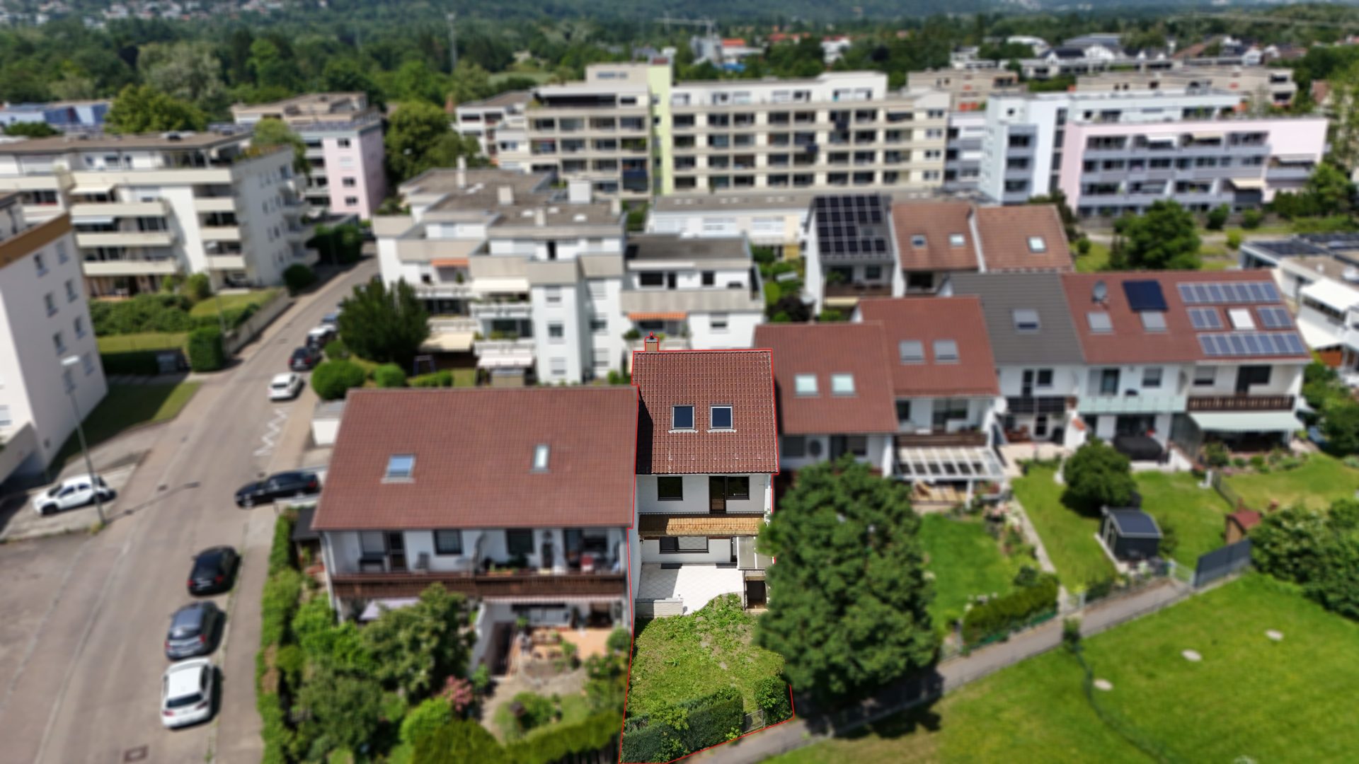 Hirn Immobilien GmbH - Immobilienangebot - Neu-Ulm - Häuser - Platz für die ganze Familie - Gartenglück im Neu-Ulmer Stadtteil Offenhausen