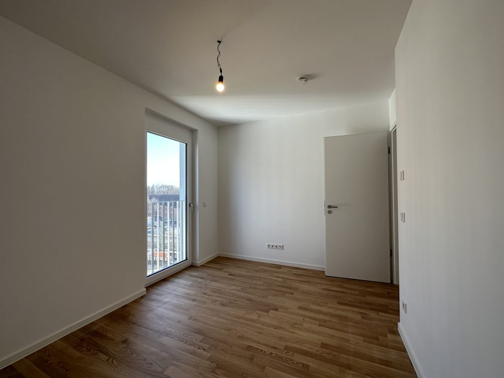 Hirn Immobilien GmbH - Immobilienangebot - Neu-Ulm - Wohnungen - 4-Zi.-Whg., 92,87 qm im 6. OG - SÜD STADT MITTE - ZUHAUSE MITTEN IN NEU-ULM