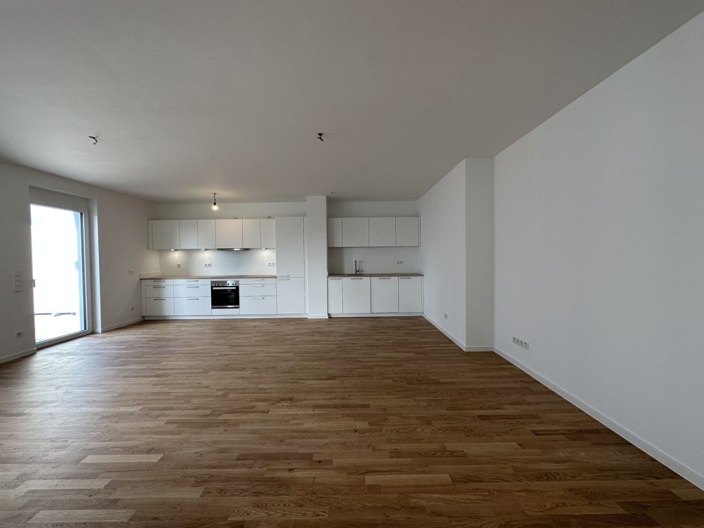 Hirn Immobilien GmbH - Immobilienangebot - Neu-Ulm - Wohnungen - 4-Zi.-Whg., 92,87 qm im 6. OG - SÜD STADT MITTE - ZUHAUSE MITTEN IN NEU-ULM