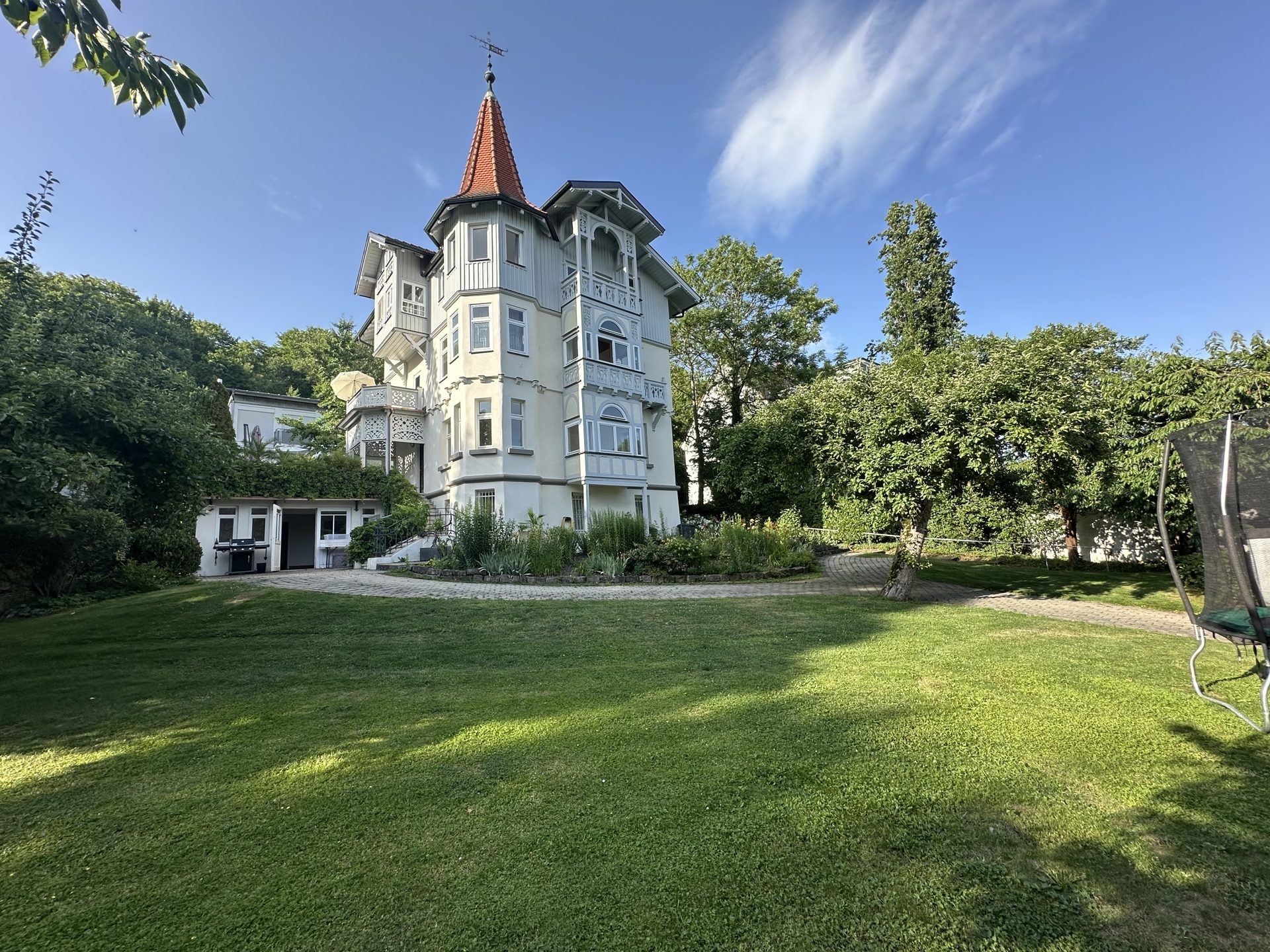 Hirn Immobilien GmbH - Immobilienangebot - Ulm - Wohnungen - "TRAUMHAFTE ERDGESCHOSSWOHNUNG MIT CHARME AUF DEM ULMER MICHELSBERG"
