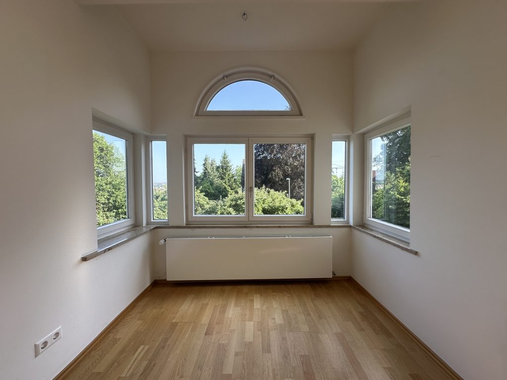 Hirn Immobilien GmbH - Immobilienangebot - Ulm - Wohnungen - "TRAUMHAFTE ERDGESCHOSSWOHNUNG MIT CHARME AUF DEM ULMER MICHELSBERG"