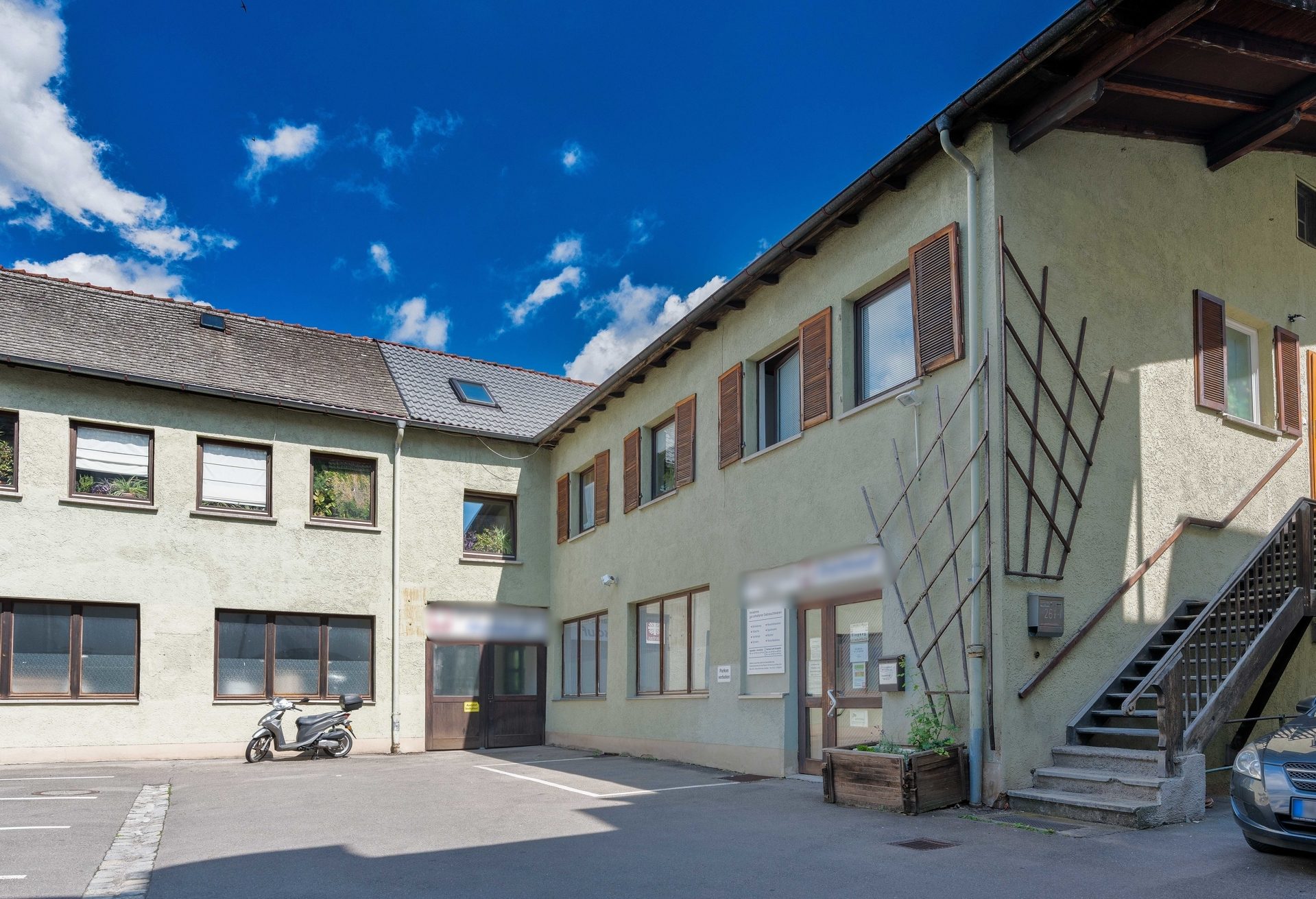 Hirn Immobilien GmbH - Immobilienangebot - Neu-Ulm - Häuser - WOHN- UND GESCHÄFTSHAUS IN RUHIGER INNENHOFLAGE - VIELSEITIGES INVESTMENT MITTEN IN NEU-ULM