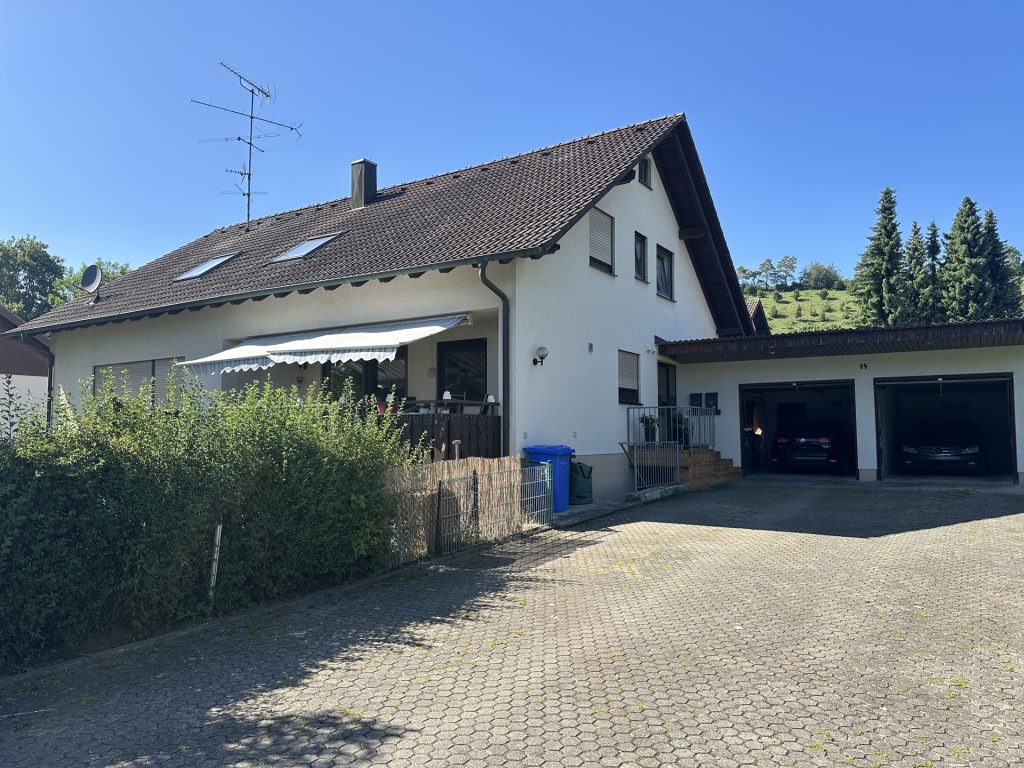 Hirn Immobilien GmbH - Immobilienangebot - Langenau / Hörvelsingen - Wohnungen - Dachgeschosswohnung mit Süd-West Balkon in ruhiger Lage in Langenau/ Hörvelsingen