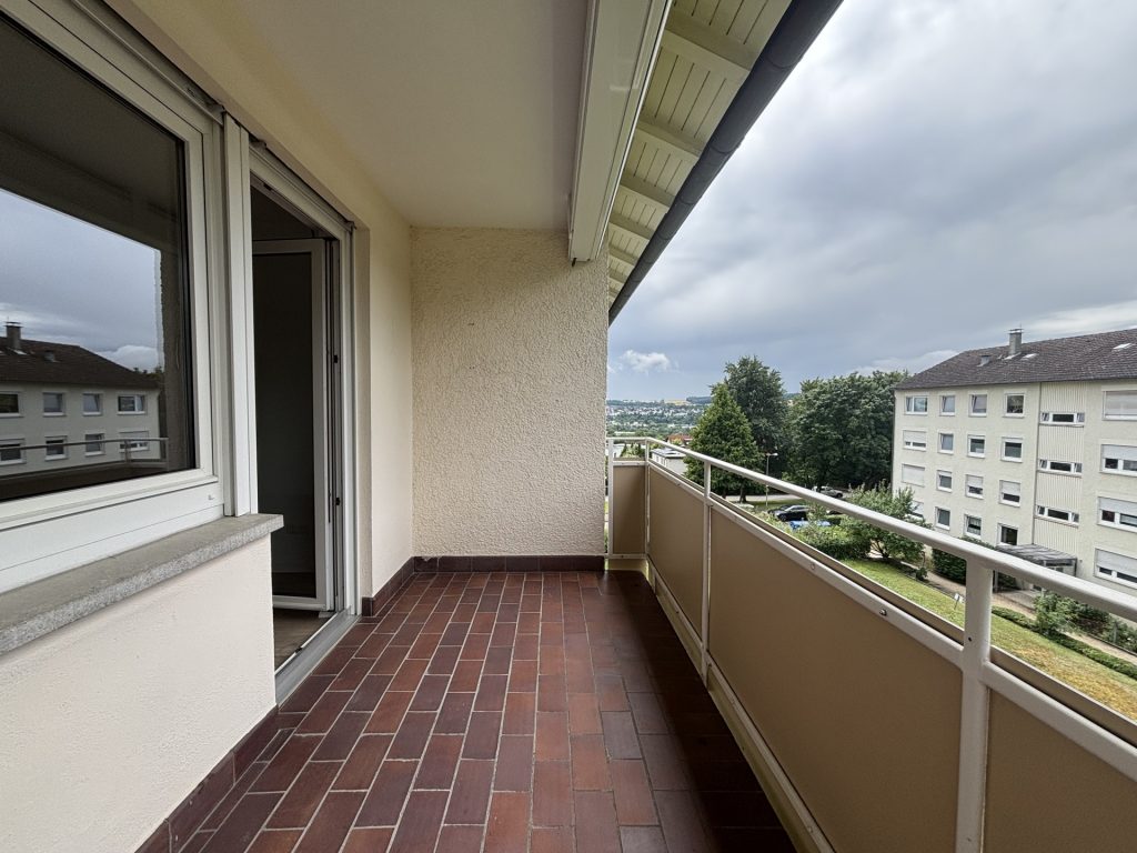 Hirn Immobilien GmbH - Immobilienangebot - Ulm - Wohnungen - Helle, gut geschnittene 3-Zimmer-Wohnung am Ulmer Eselsberg - perfekt für Paare