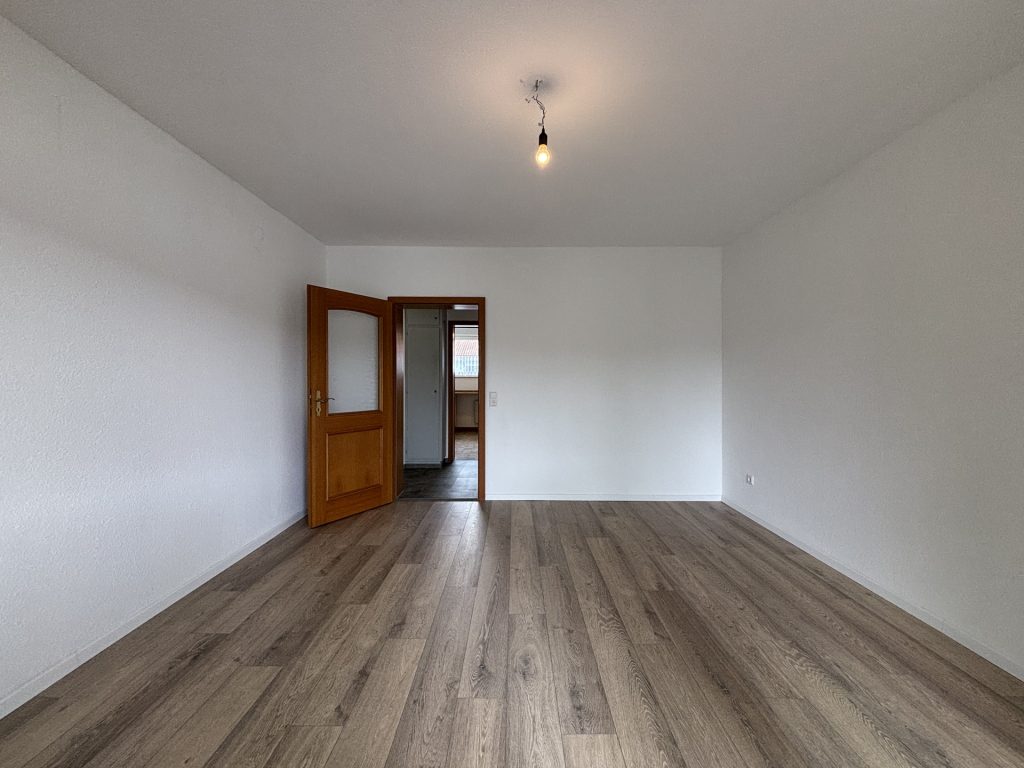 Hirn Immobilien GmbH - Immobilienangebot - Ulm - Wohnungen - Helle, gut geschnittene 3-Zimmer-Wohnung am Ulmer Eselsberg - perfekt für Paare