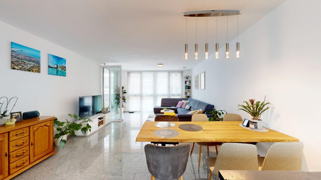 Hirn Immobilien GmbH - Immobilienangebot - Neu-Ulm - Wohnungen - PROVISIONSFREI: MODERNE 2,5 ZIMMERWOHNUNG IM HERZEN VON NEU-ULM!