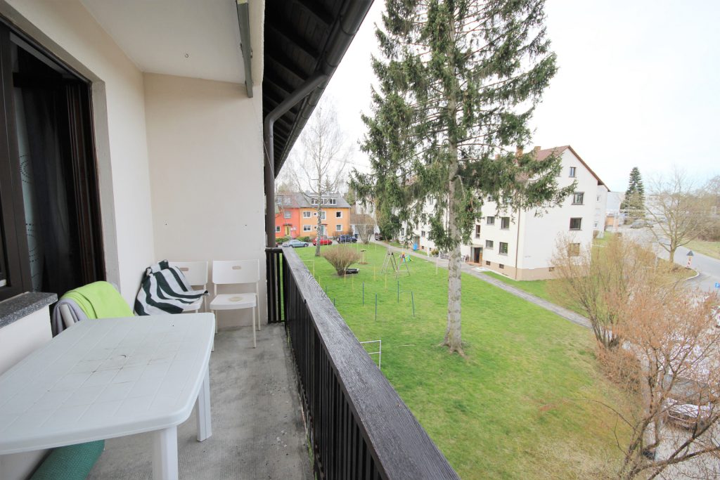 Hirn Immobilien GmbH - Immobilienangebot - Ulm - Alle - Gepflegtes Mehrfamilienhaus mit 19 Wohneinheiten in Bestlage mit Ausbaupotential