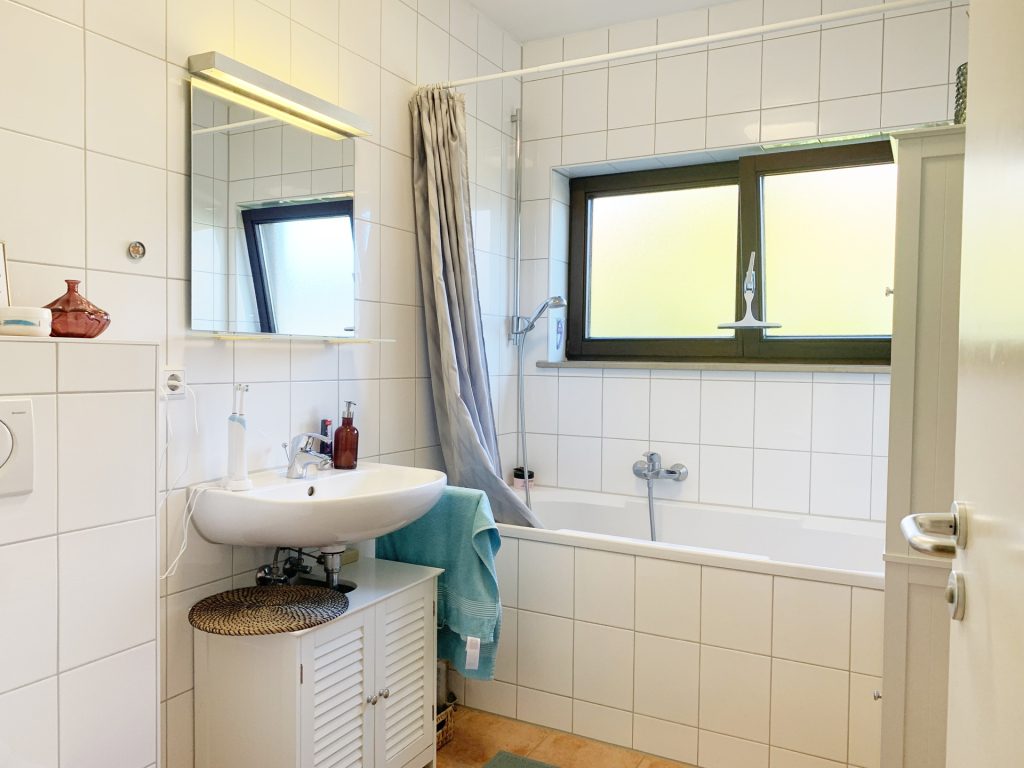 Hirn Immobilien GmbH - Immobilienangebot - Ulm - Alle - Gepflegtes Mehrfamilienhaus mit 19 Wohneinheiten in Bestlage mit Ausbaupotential