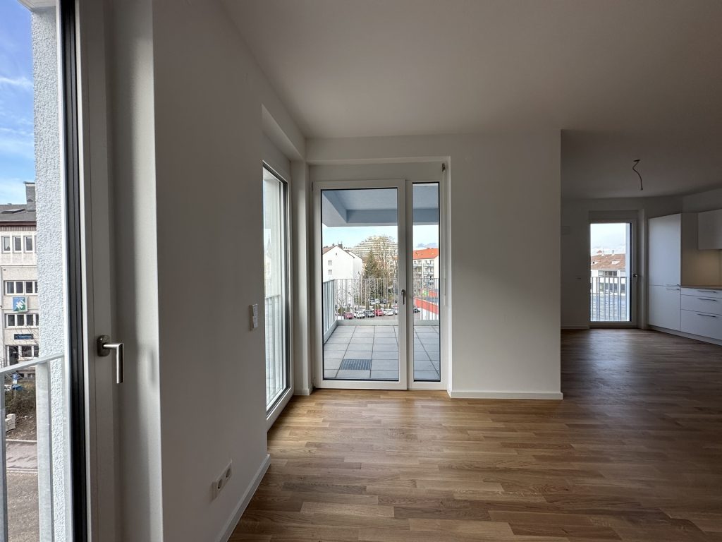 Hirn Immobilien GmbH - Immobilienangebot - Neu-Ulm - Wohnungen - 3-Zi.-Whg., 97,22 qm im 4. OG - SÜD STADT MITTE - ZUHAUSE MITTEN IN NEU-ULM