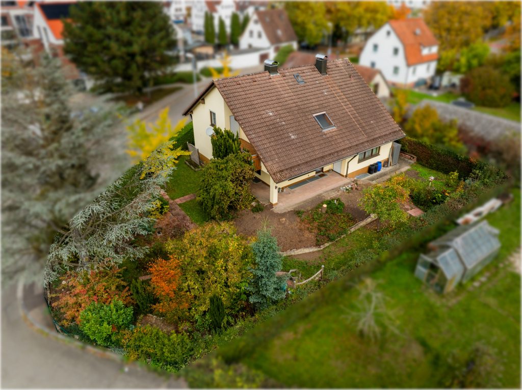 Hirn Immobilien GmbH - Immobilienangebot - Langenau - Häuser - Zentral wohnen, ruhig leben – großzügiges Zweifamilienhaus in Langenau