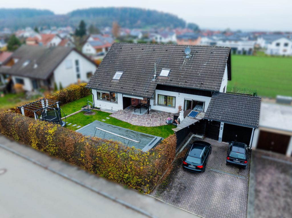 Hirn Immobilien GmbH - Immobilienangebot - Balzheim - Häuser - WOHNTRAUM MIT POOL UND EINLIEGEROPTION