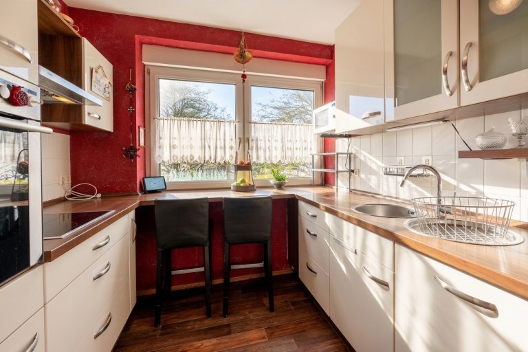 Hirn Immobilien GmbH - Immobilienangebot - Ulm - Wohnungen - Wohlfühlwohnung mit Terrasse – 4 Zimmer in ruhiger Lage am Eselsberg!