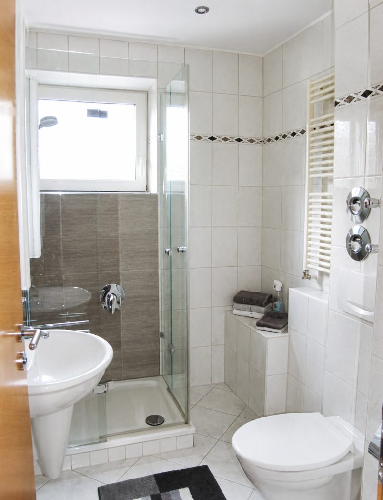 Hirn Immobilien GmbH - Immobilienangebot - Ulm - Wohnungen - MÖBLIERTE 3,5 ZIMMER WOHNUNG MIT BALKON IN DER ULMER WESTSTADT