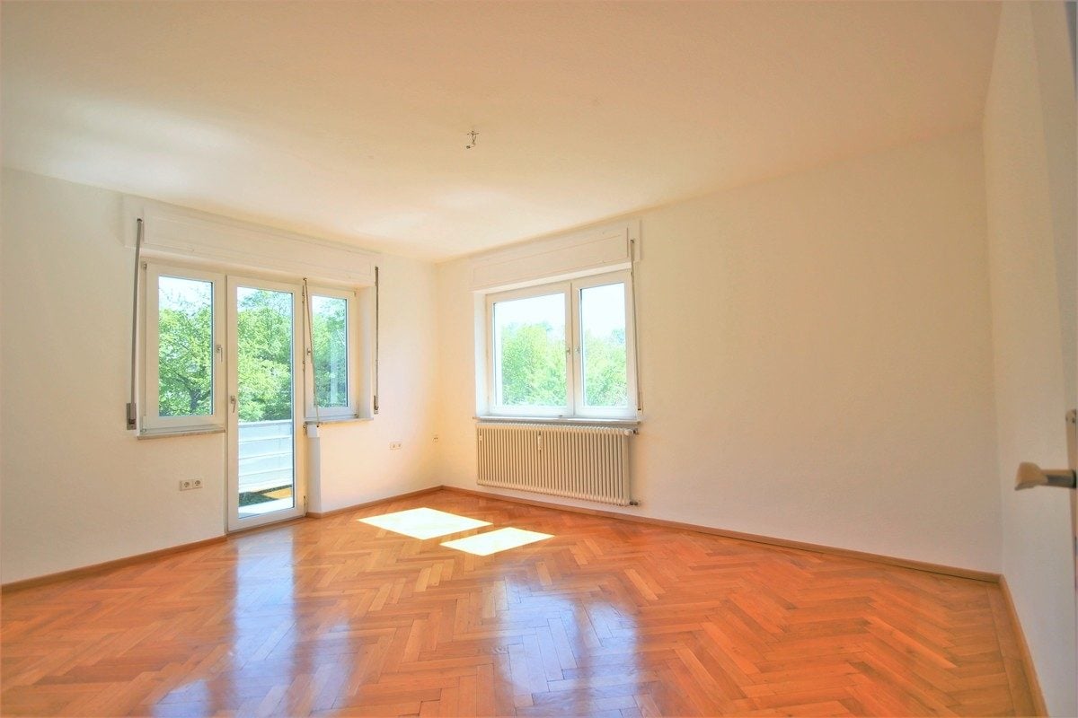 Hirn Immobilien GmbH - Immobilienangebot - Ulm - Wohnungen - "SCHÖNE 3,5 ZIMMER WOHNUNG MIT 2 BALKONEN IN DER ULMER WESTSTADT"
