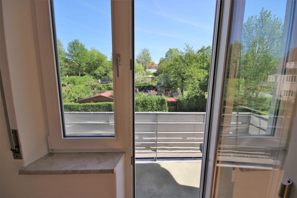 Hirn Immobilien GmbH - Immobilienangebot - Ulm - Wohnungen - "SCHÖNE 3,5 ZIMMER WOHNUNG MIT 2 BALKONEN IN DER ULMER WESTSTADT"