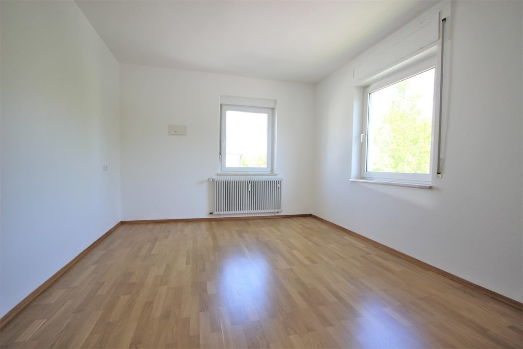 Hirn Immobilien GmbH - Immobilienangebot - Ulm - Wohnungen - "SCHÖNE 3,5 ZIMMER WOHNUNG MIT 2 BALKONEN IN DER ULMER WESTSTADT"