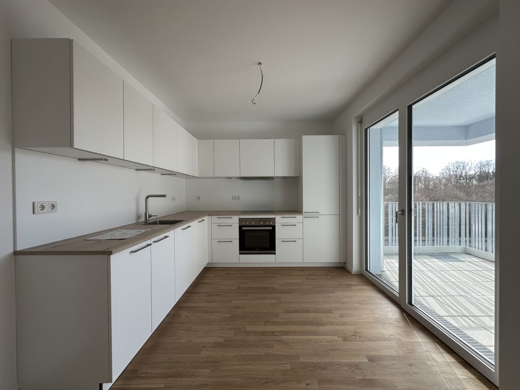 Hirn Immobilien GmbH - Immobilienangebot - Neu-Ulm - Wohnungen - 3-Zi.-Whg., 85,6 qm im 4. OG - SÜD STADT MITTE - ZUHAUSE MITTEN IN NEU-ULM