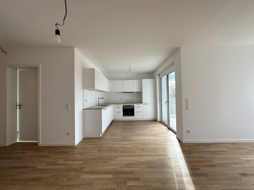 Hirn Immobilien GmbH - Immobilienangebot - Neu-Ulm - Wohnungen - 3-Zi.-Whg., 85,6 qm im 4. OG - SÜD STADT MITTE - ZUHAUSE MITTEN IN NEU-ULM