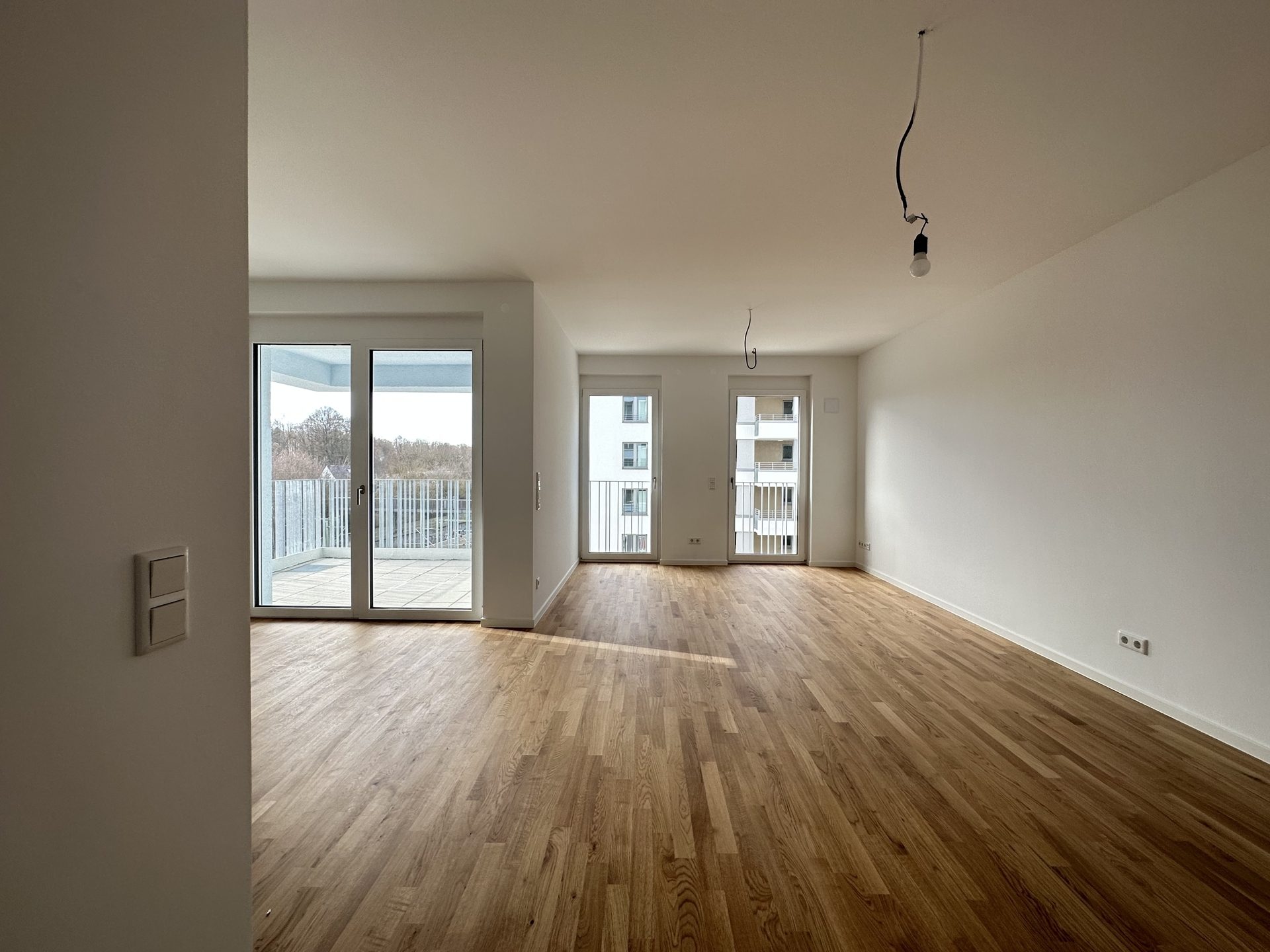 Hirn Immobilien GmbH - Immobilienangebot - Neu-Ulm - Wohnungen - 3-Zi.-Whg., 85,6 qm im 4. OG - SÜD STADT MITTE - ZUHAUSE MITTEN IN NEU-ULM