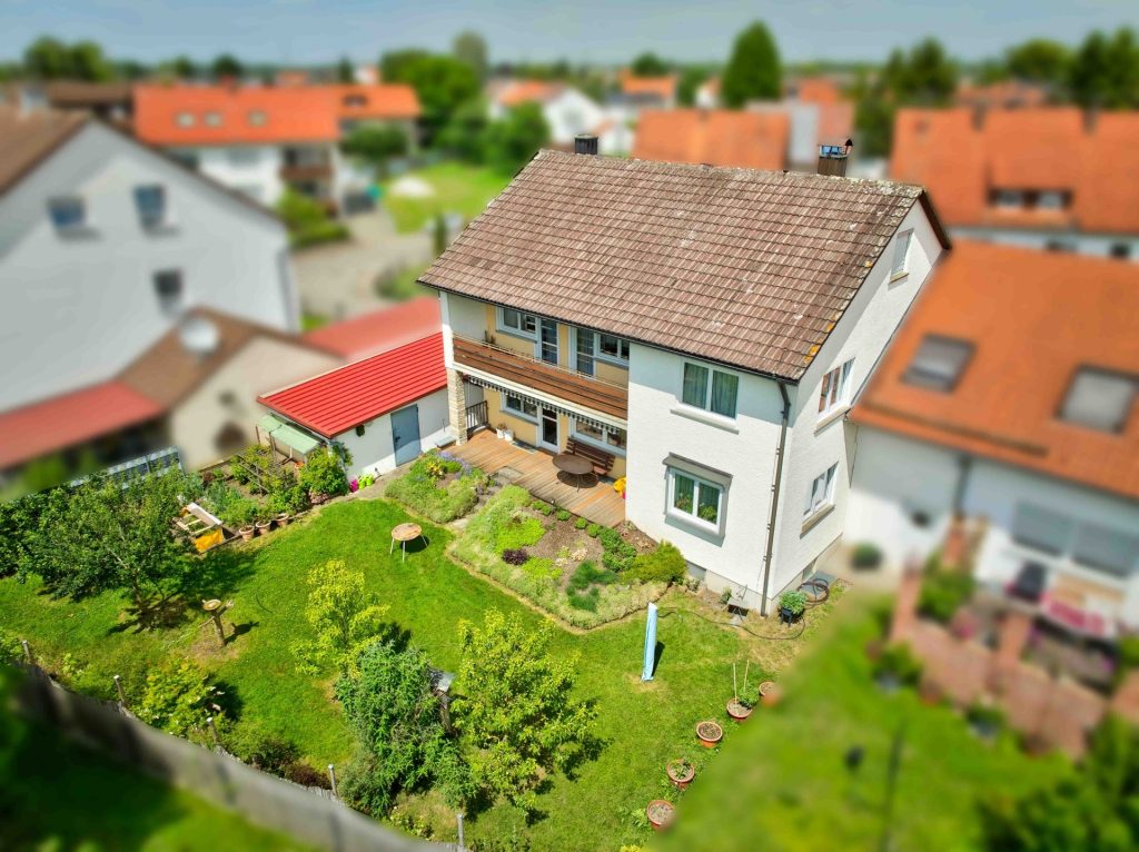 Drohnenaufnahme Hirn Immobilien GmbH - Immobilienangebot - Illerrieden - Häuser - Einfamilienhaus in Illerrieden