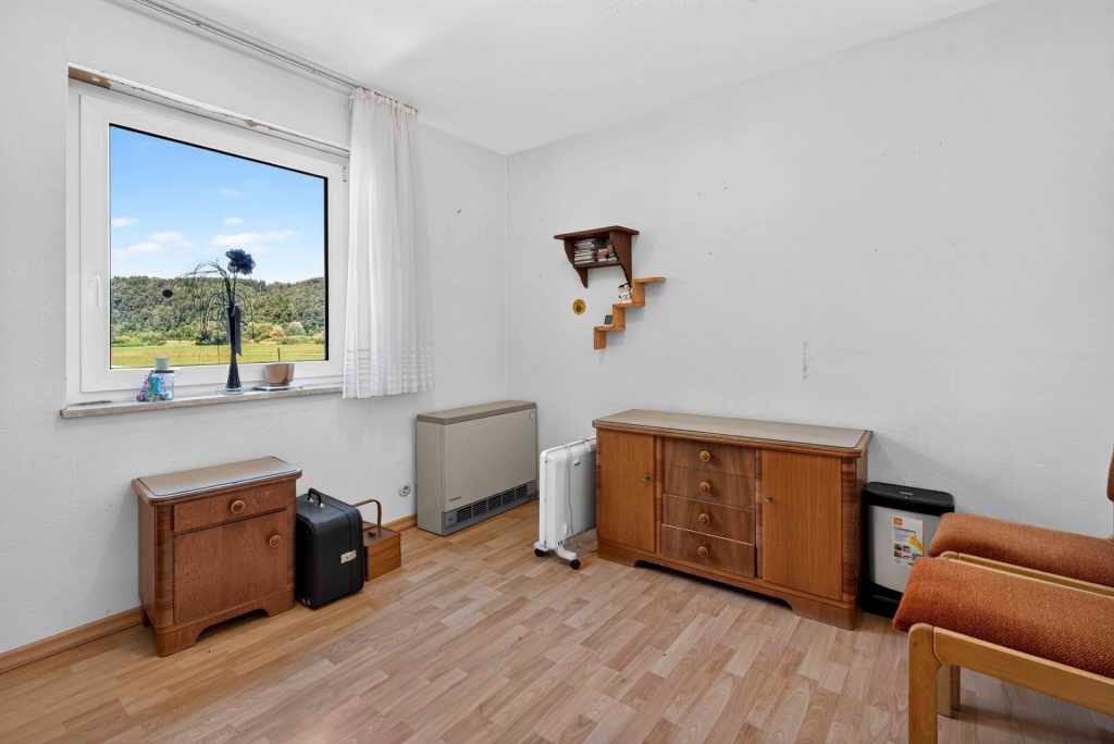 Hirn Immobilien GmbH - Immobilienangebot - Blaustein / Arnegg - Häuser - Wohnen zwischen Natur und Stadt – Einfamilienhaus mit Einliegerwohnung in Blaustein/Arnegg