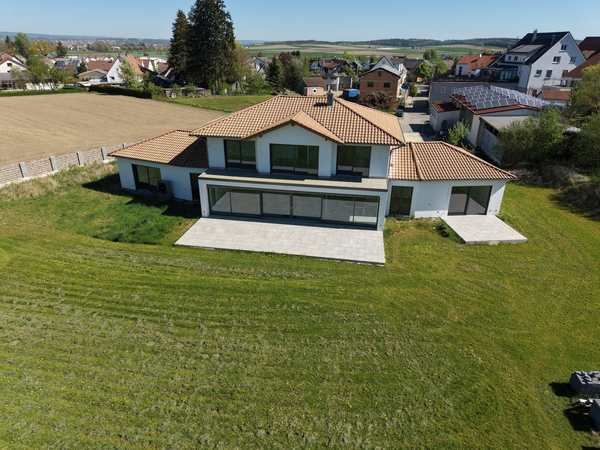 Hirn Immobilien GmbH - Immobilienangebot - Oberstadion - Häuser - Wohnen auf besonderem Niveau – exklusive Villa in Oberstadion